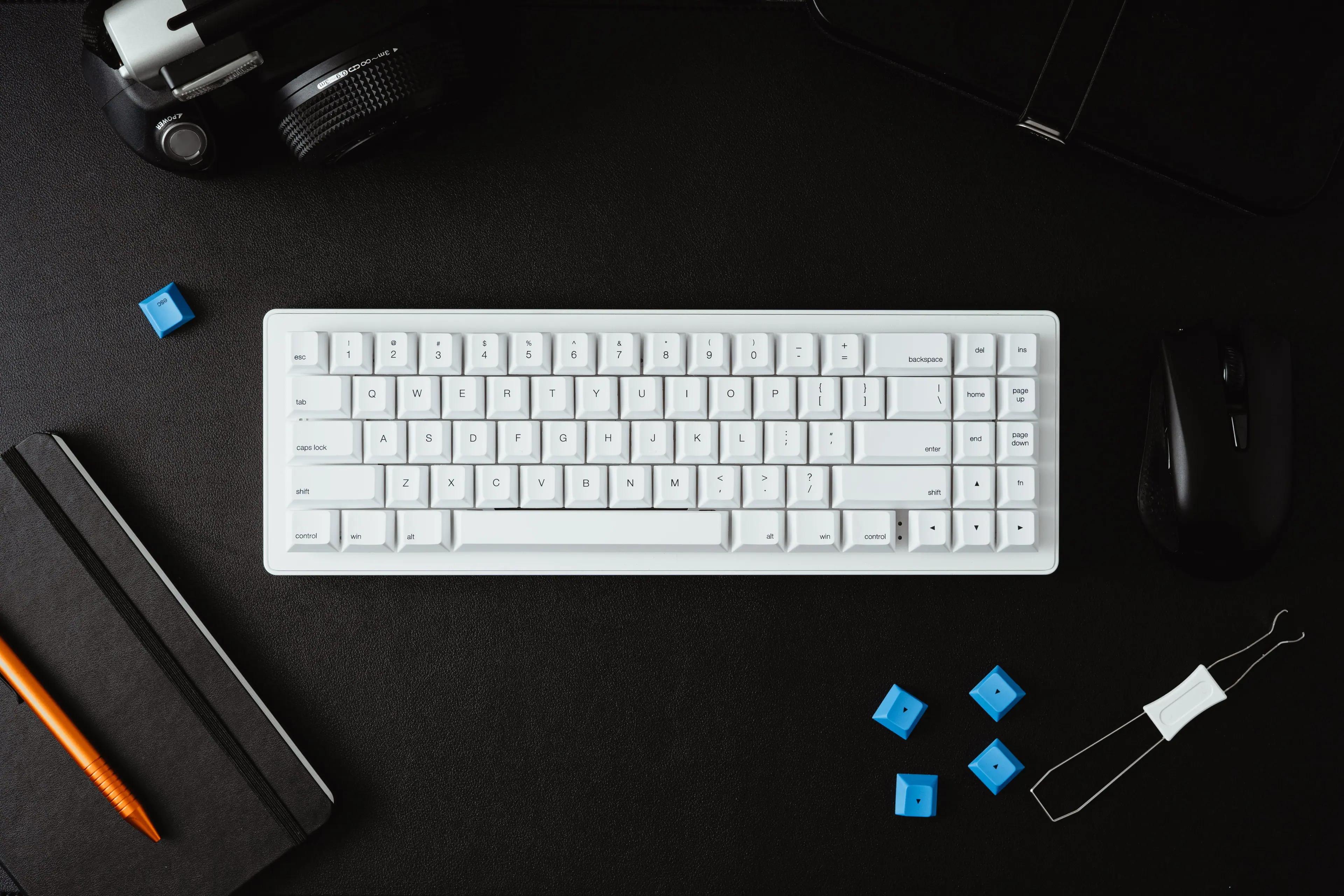 Alpaca Keyboards WhiteFox Eclipse Mechanical Keyboard - Main Image