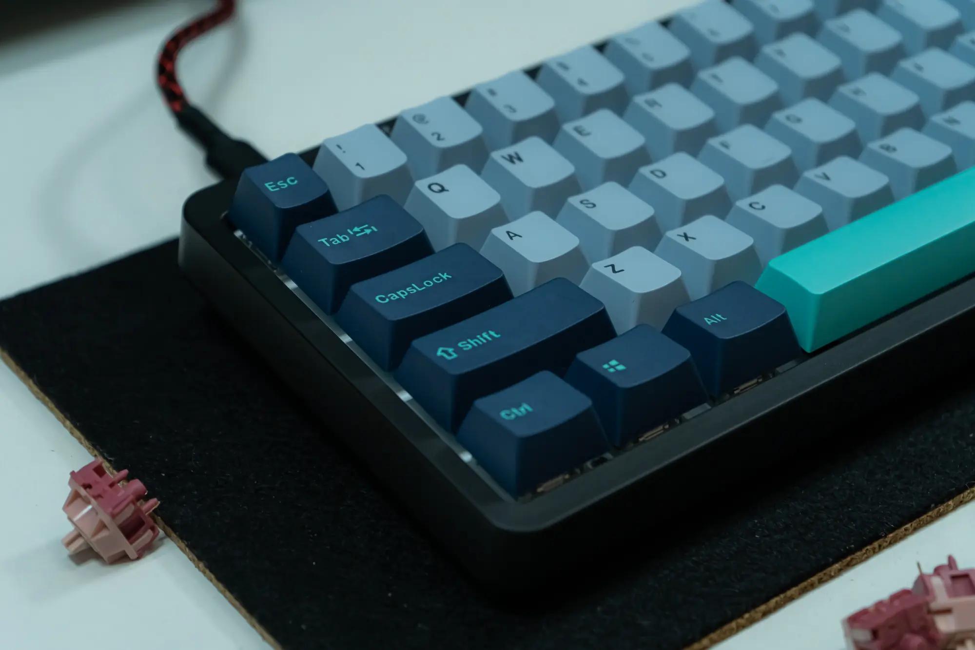 Denshi Electronic KF068 HAMMERHEAD Mechanical Keyboard - Main Image