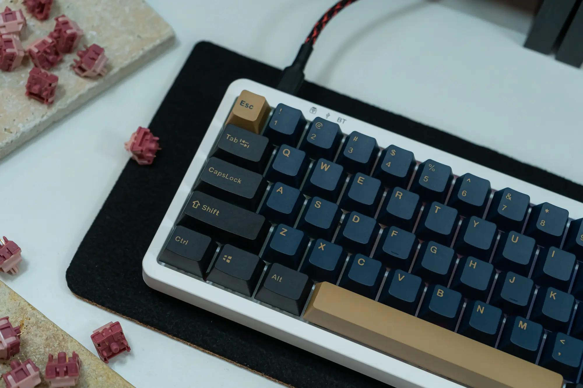 Denshi Electronic KF068 SAMURAI Mechanical Keyboard - Main Image