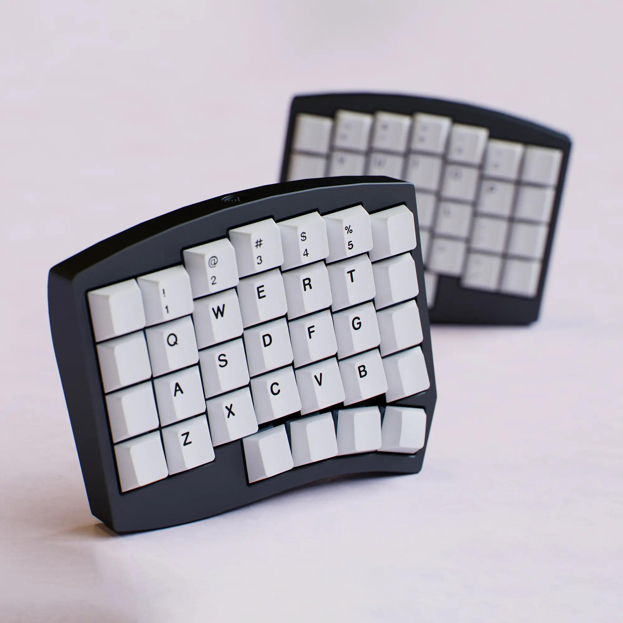 KBDFans ALTAIR ALTAIRX R2 Mechanical Keyboard - Main Image