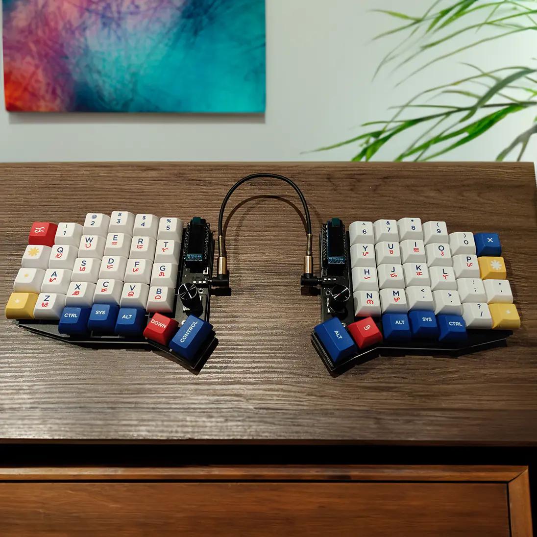 KEEBD Sofle v2 Mechanical Keyboard - Main Image