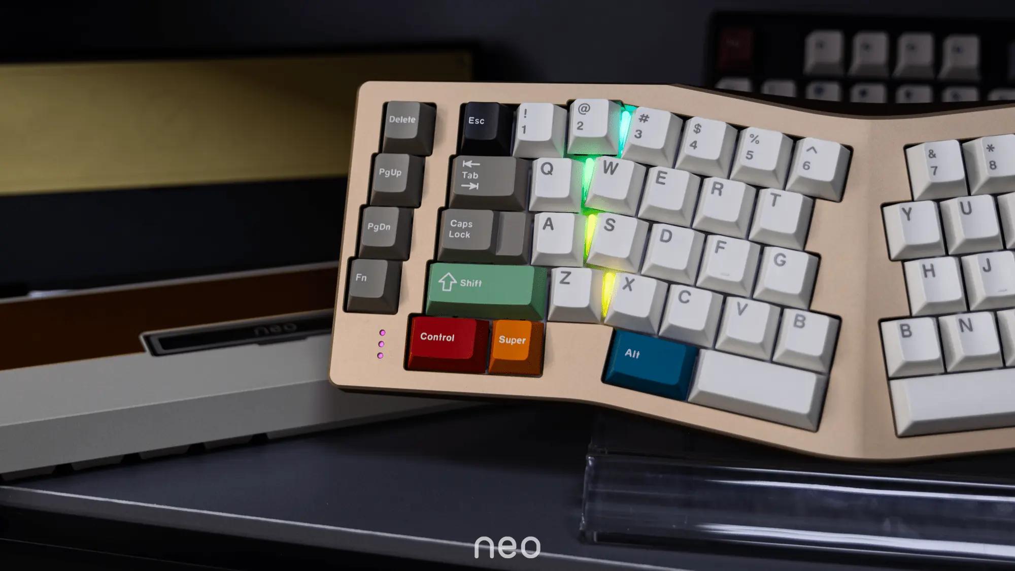 Qwertykeys Ergo Ergonomic Alice Mechanical Keyboard - Main Image
