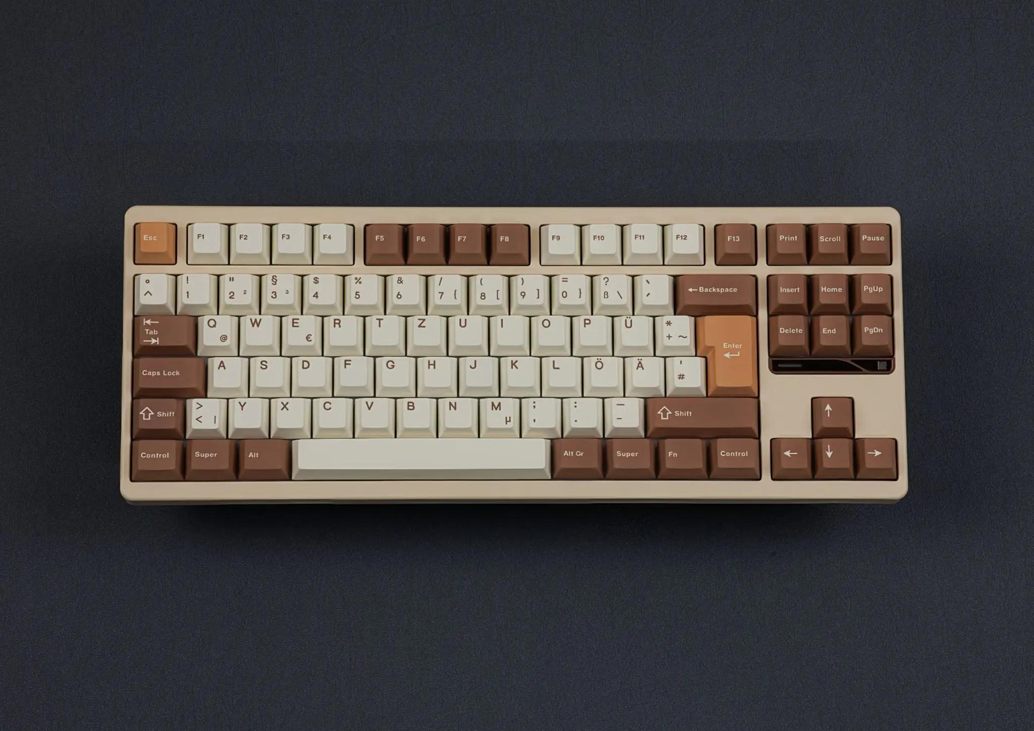 Qwertykeys Evo80 Mechanical Keyboard - Thumbnail 2