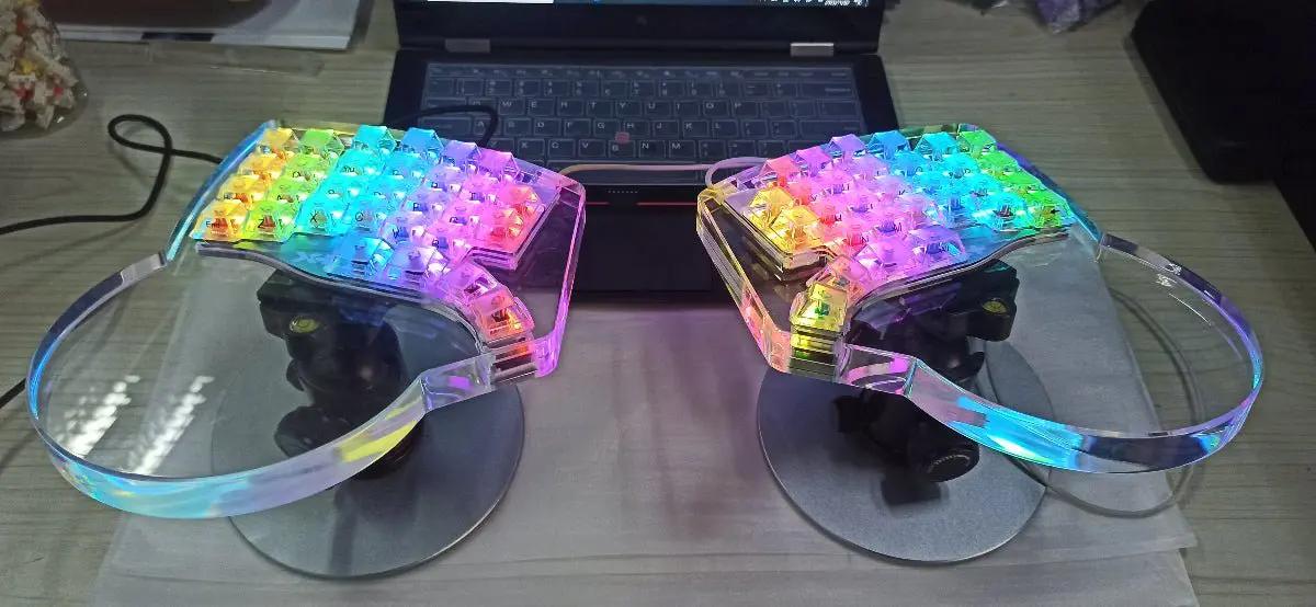 X-Bows Surfing Split Ergonomic I Mechanical Keyboard - Main Image