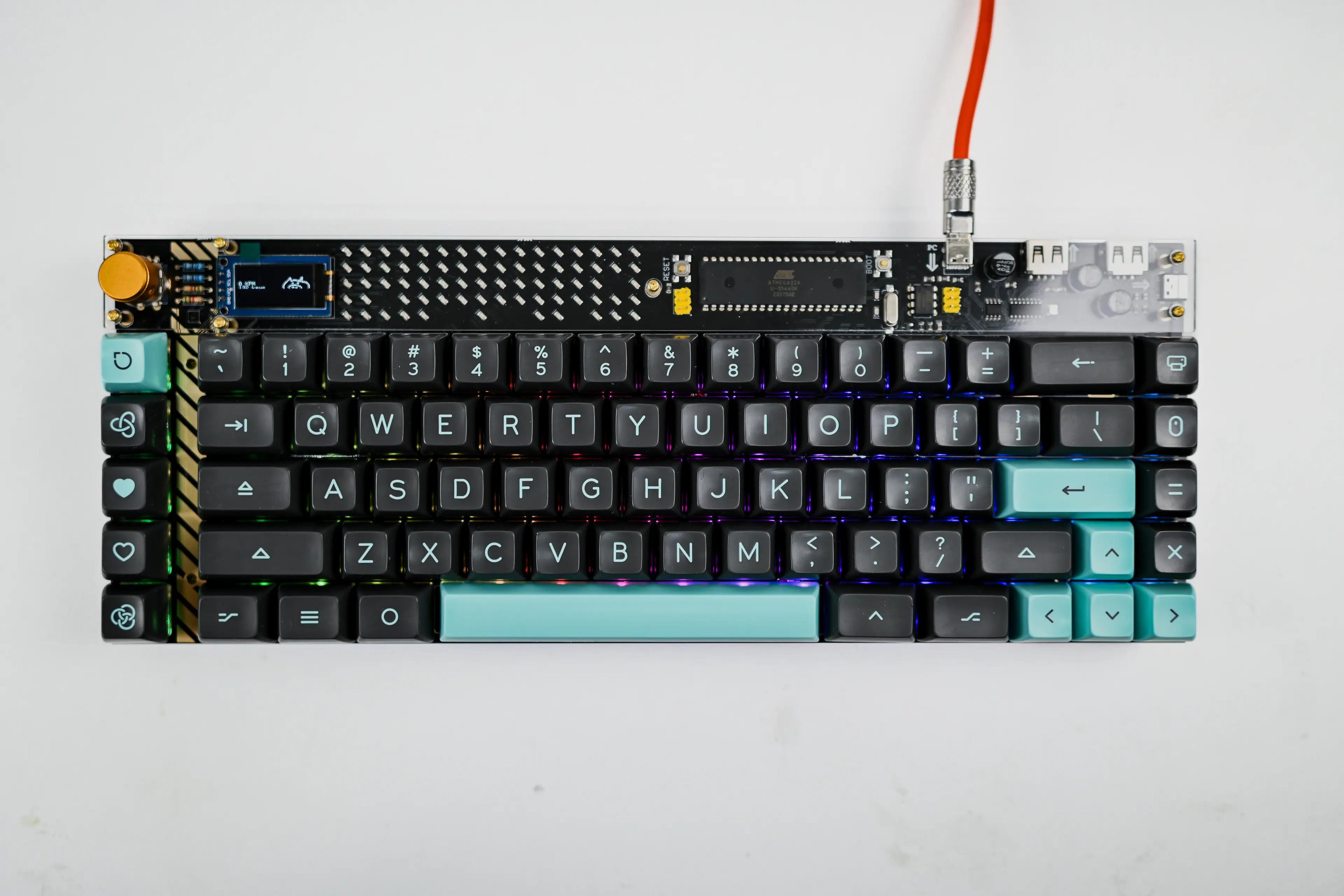 zFrontier Y2K 76 Geoma Mechanical Keyboard - Main Image